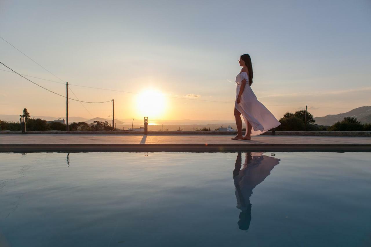 Naxos Infinity Villa&Suites Galanado Esterno foto