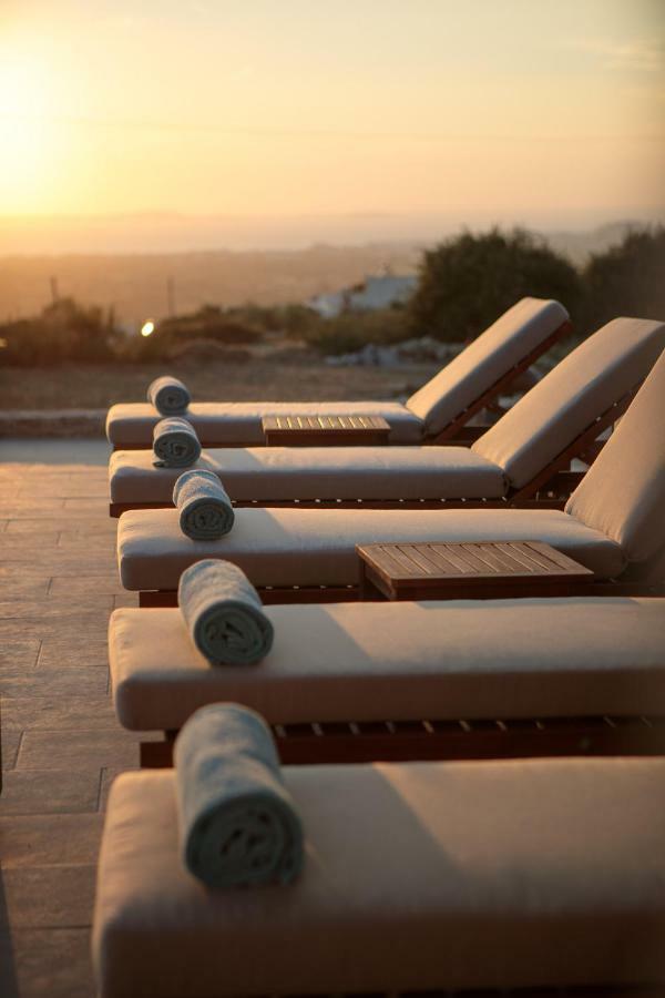 Naxos Infinity Villa&Suites Galanado Esterno foto